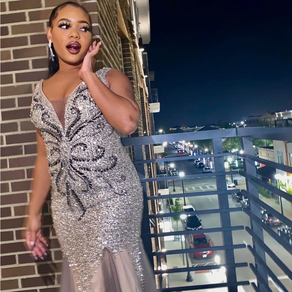 Silver Prom Dress! - Picture 4 of 4